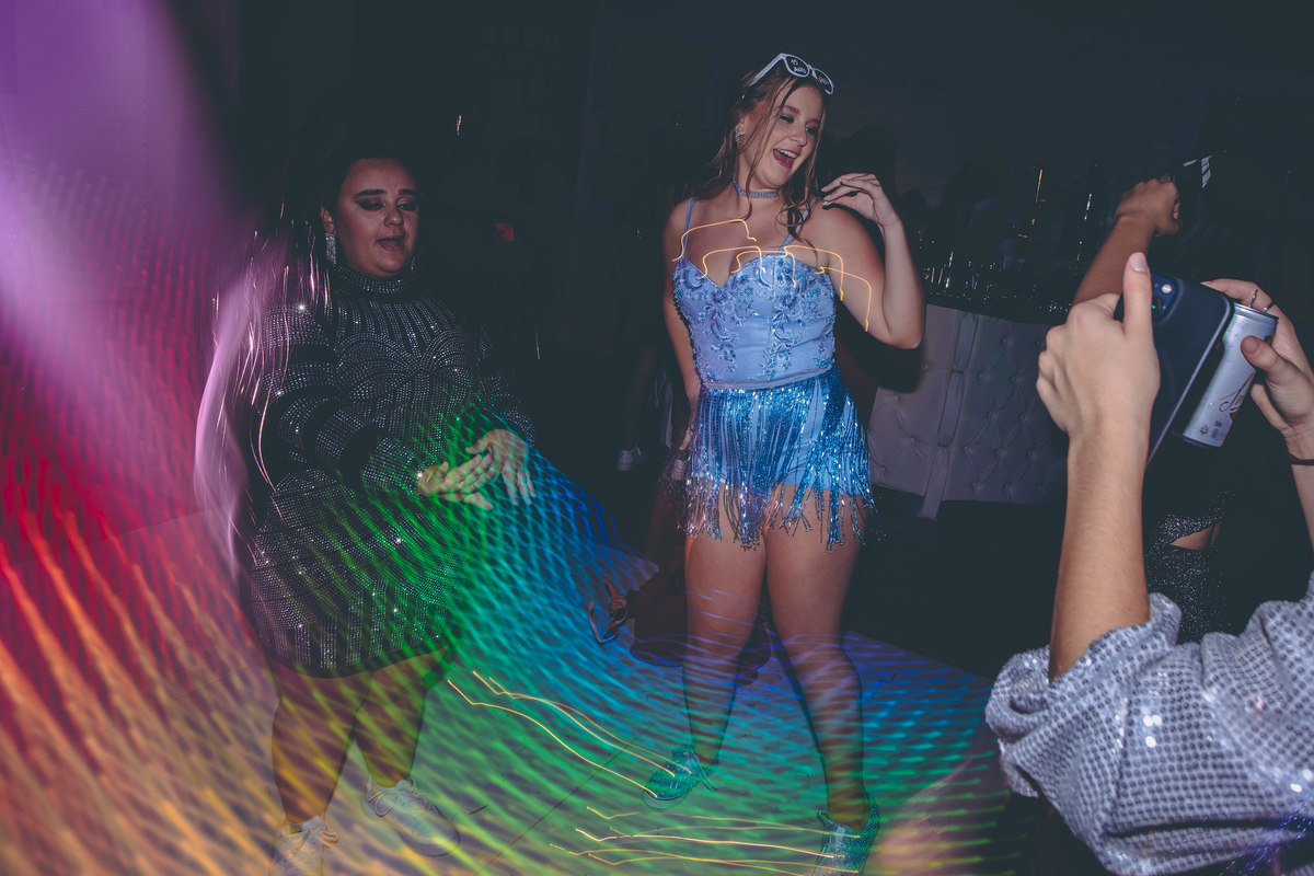 fotografo pelotas, fabiano rosa, ensaio  15 anos, xv anos, dunas clube, estúdio fotografico, moda, vestido 15 anos, festa 15 , ensaio street, blogueira,, influencer, debutante, festa, evento, make, maquiagem, festa, xv anos pelotas, satolep, vestido azul
