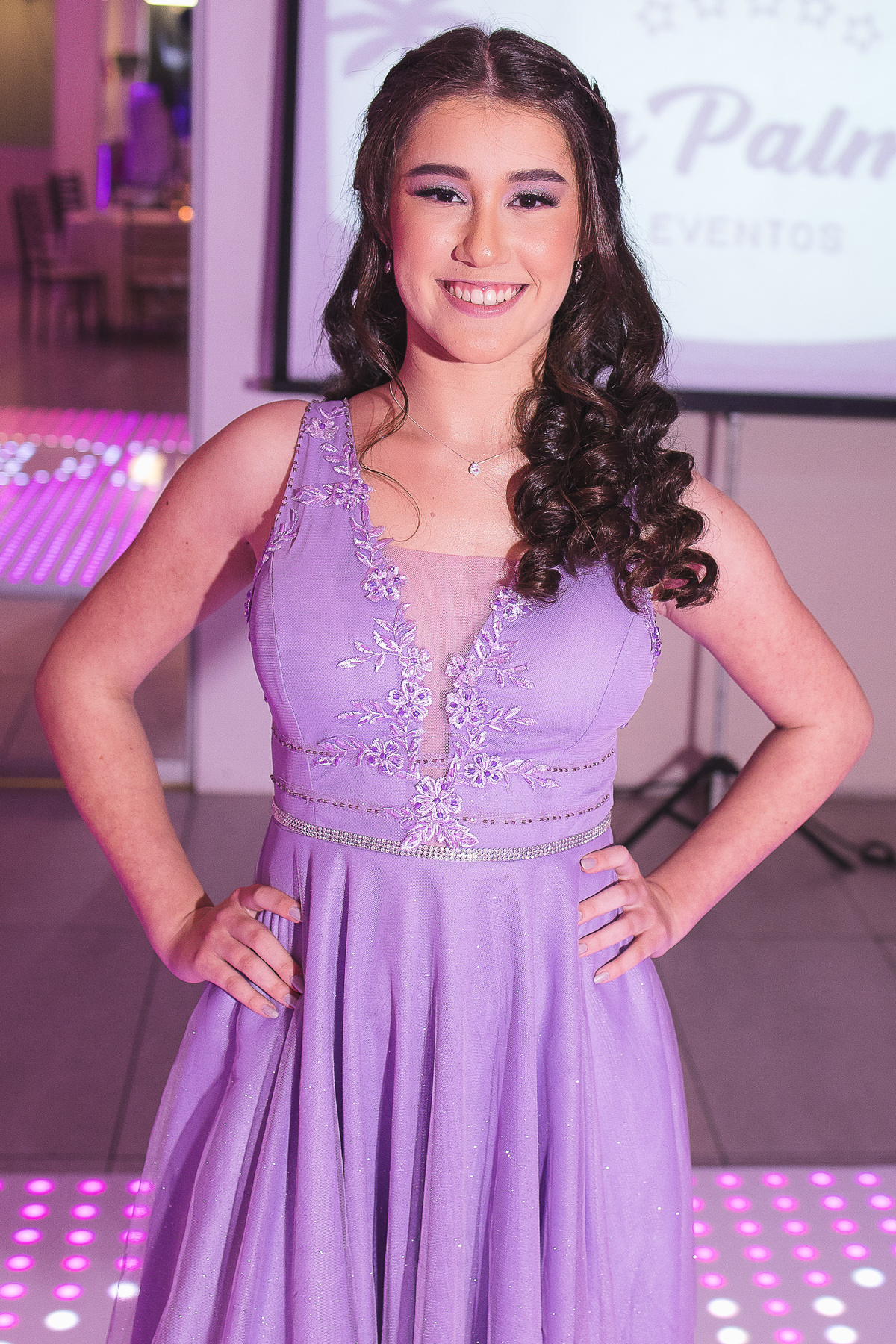 fotografo pelotas, fabiano rosa, ensaio  15 anos, xv anos, las Palmas, estúdio fotografico, moda, vestido 15 anos, festa 15 , ensaio street, blogueira,, influencer, debutante, festa, evento, make, maquiagem, festa, xv anos pelotas, satolep, vestido branco