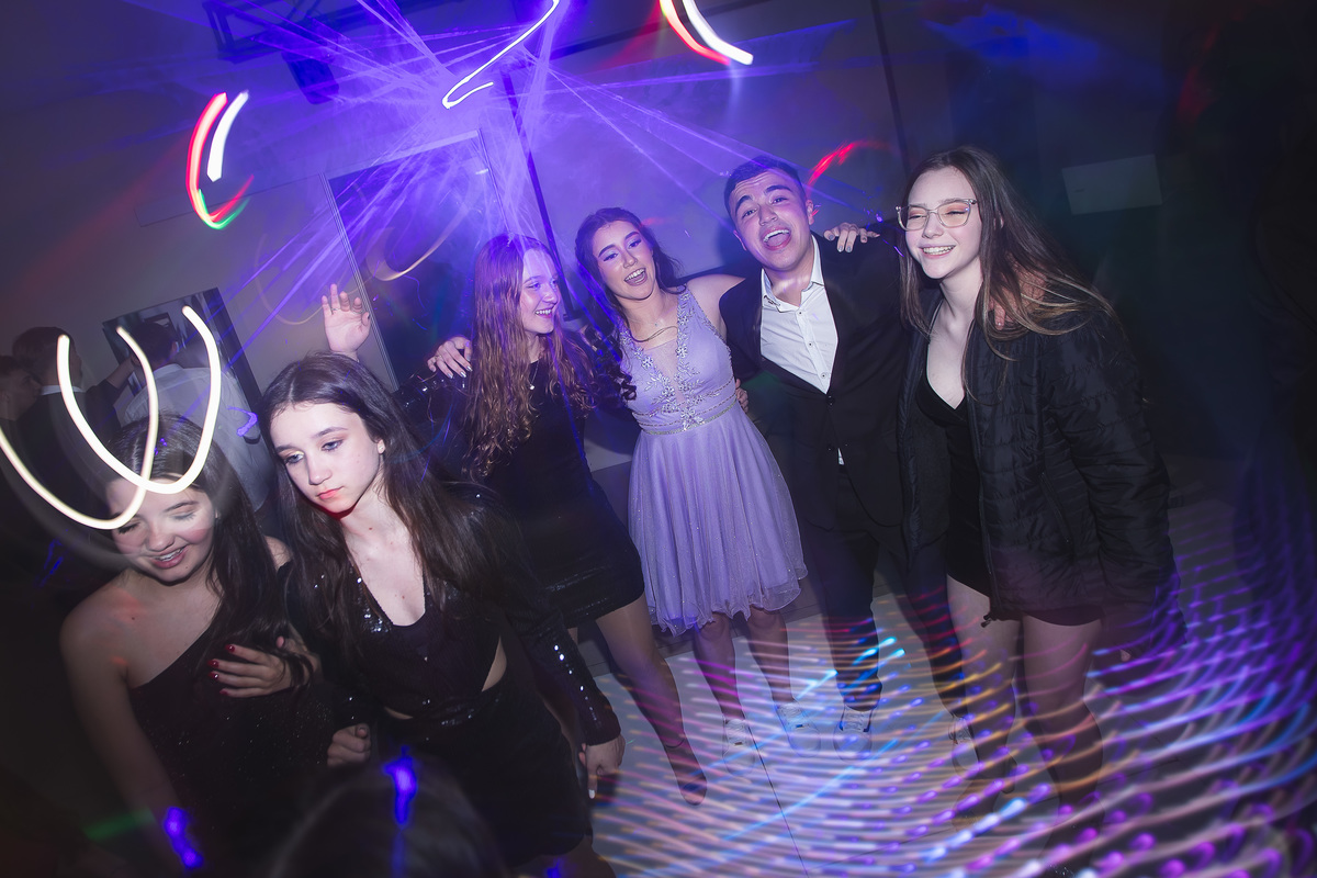 fotografo pelotas, fabiano rosa, ensaio  15 anos, xv anos, las Palmas, estúdio fotografico, moda, vestido 15 anos, festa 15 , ensaio street, blogueira,, influencer, debutante, festa, evento, make, maquiagem, festa, xv anos pelotas, satolep, vestido branco