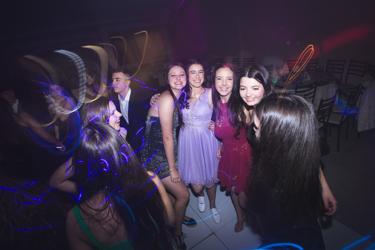 fotografo pelotas, fabiano rosa, ensaio  15 anos, xv anos, las Palmas, estúdio fotografico, moda, vestido 15 anos, festa 15 , ensaio street, blogueira,, influencer, debutante, festa, evento, make, maquiagem, festa, xv anos pelotas, satolep, vestido branco