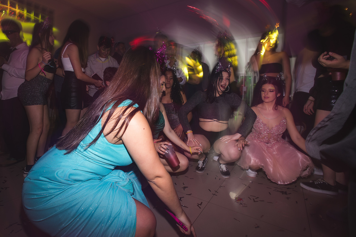 fotografo pelotas, fabiano rosa, festa  15 anos, xv anos, Salão Bamboo, estúdio fotografico, moda, vestido 15 anos, festa 15 , influencer, debutante, festa, evento, make, maquiagem, xv anos pelotas, making , vestido rosa, bordo, decoração 15 anos, pista