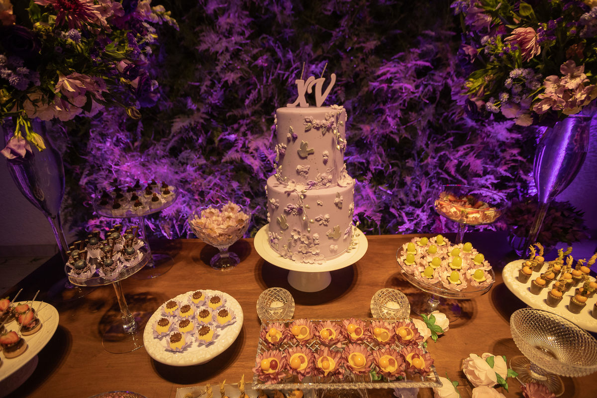 fotografo pelotas, fabiano rosa, ensaio  15 anos, xv anos, Parque Tênis Clube, estúdio fotografico, moda, vestido 15 anos, festa 15 ,decoração, influencer, debutante, festa luxo, evento, make, maquiagem, festa, xv anos pelotas, making , vestido branco