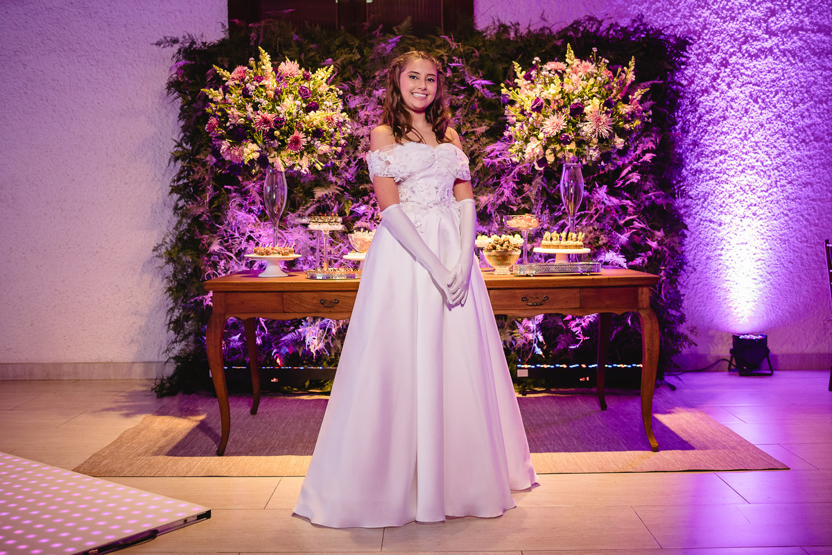 fotografo pelotas, fabiano rosa, ensaio  15 anos, xv anos, Parque Tênis Clube, estúdio fotografico, moda, vestido 15 anos, festa 15 ,decoração, influencer, debutante, festa luxo, evento, make, maquiagem, festa, xv anos pelotas, making , vestido branco