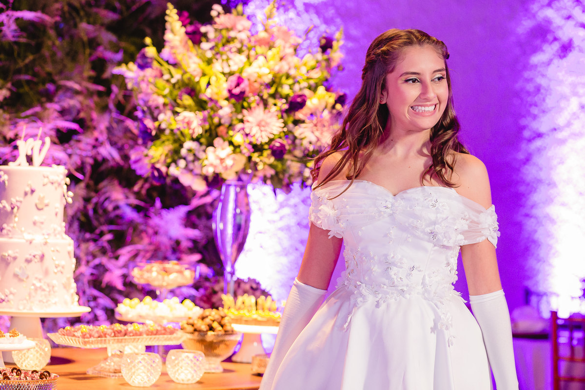 fotografo pelotas, fabiano rosa, ensaio  15 anos, xv anos, Parque Tênis Clube, estúdio fotografico, moda, vestido 15 anos, festa 15 ,decoração, influencer, debutante, festa luxo, evento, make, maquiagem, festa, xv anos pelotas, making , vestido branco