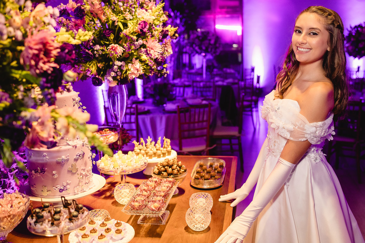 fotografo pelotas, fabiano rosa, ensaio  15 anos, xv anos, Parque Tênis Clube, estúdio fotografico, moda, vestido 15 anos, festa 15 ,decoração, influencer, debutante, festa luxo, evento, make, maquiagem, festa, xv anos pelotas, making , vestido branco