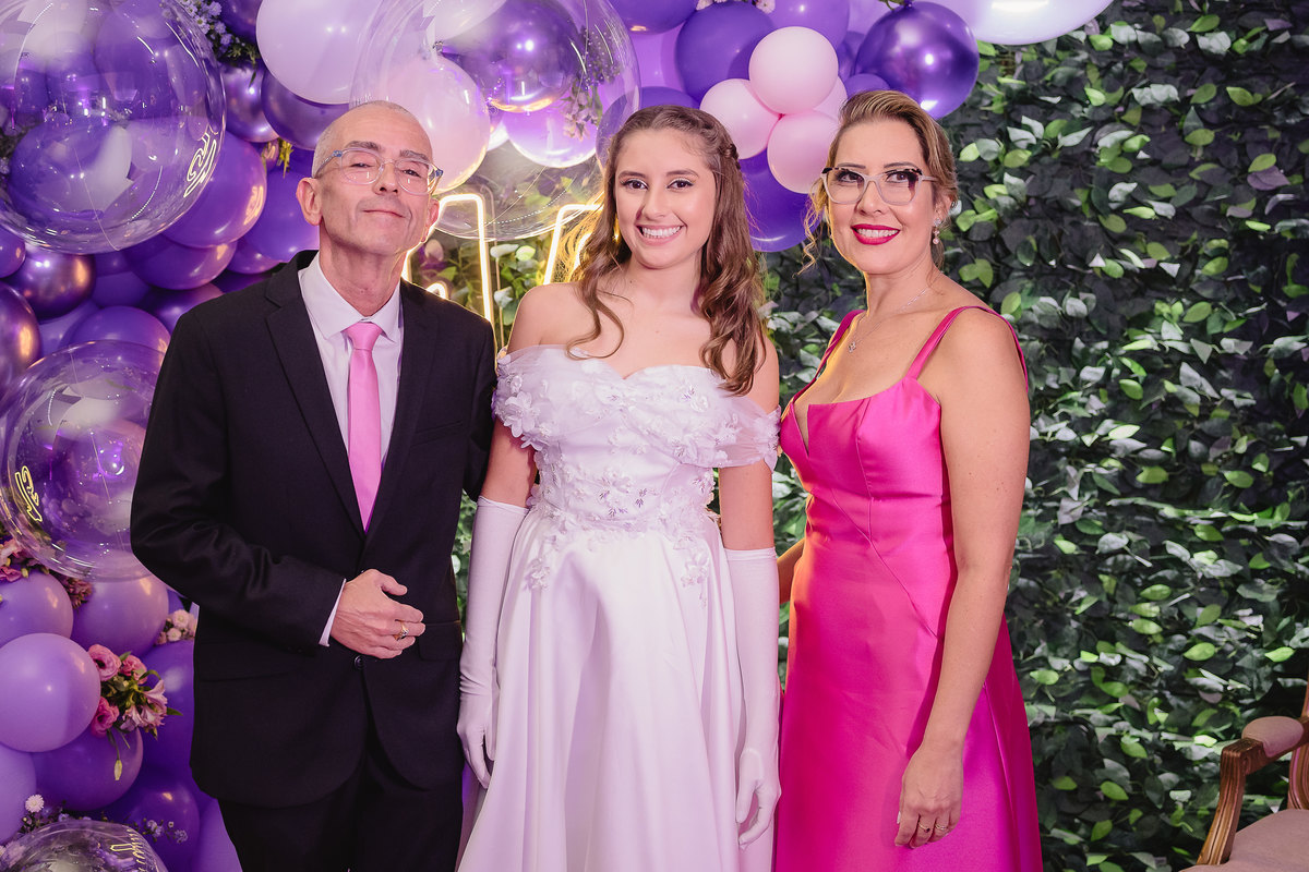 fotografo pelotas, fabiano rosa, ensaio  15 anos, xv anos, Parque Tênis Clube, estúdio fotografico, moda, vestido 15 anos, festa 15 ,decoração, influencer, debutante, festa luxo, evento, make, maquiagem, festa, xv anos pelotas, making , vestido branco