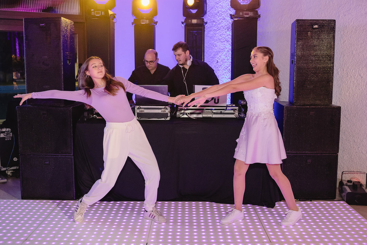 fotografo pelotas, fabiano rosa, ensaio  15 anos, xv anos, Parque Tênis Clube, estúdio fotografico, moda, vestido 15 anos, festa 15 ,decoração, influencer, debutante, festa luxo, evento, make, maquiagem, festa, xv anos pelotas, making , vestido branco