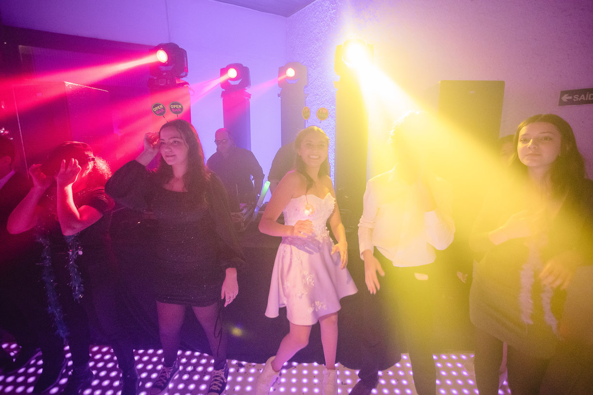 fotografo pelotas, fabiano rosa, ensaio  15 anos, xv anos, Parque Tênis Clube, estúdio fotografico, moda, vestido 15 anos, festa 15 ,decoração, influencer, debutante, festa luxo, evento, make, maquiagem, festa, xv anos pelotas, making , vestido branco