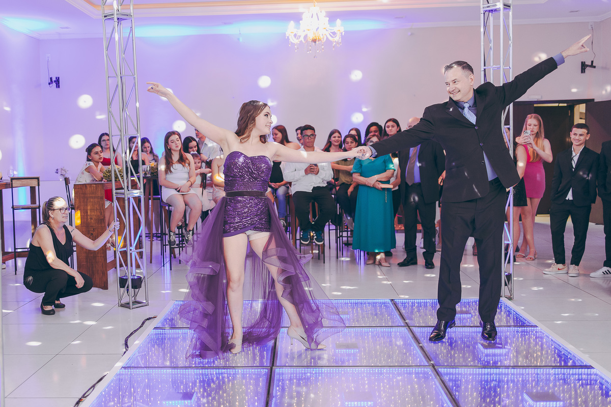 fotografo pelotas, fabiano rosa, festa  15 anos, xv anos, Sant Helena, estúdio fotografico, moda, vestido 15 anos, festa 15 , ensaio street, blogueira, debutante, festa, evento, make, maquiagem, festa, xv anos pelotas, making , vestido vinho, bordo