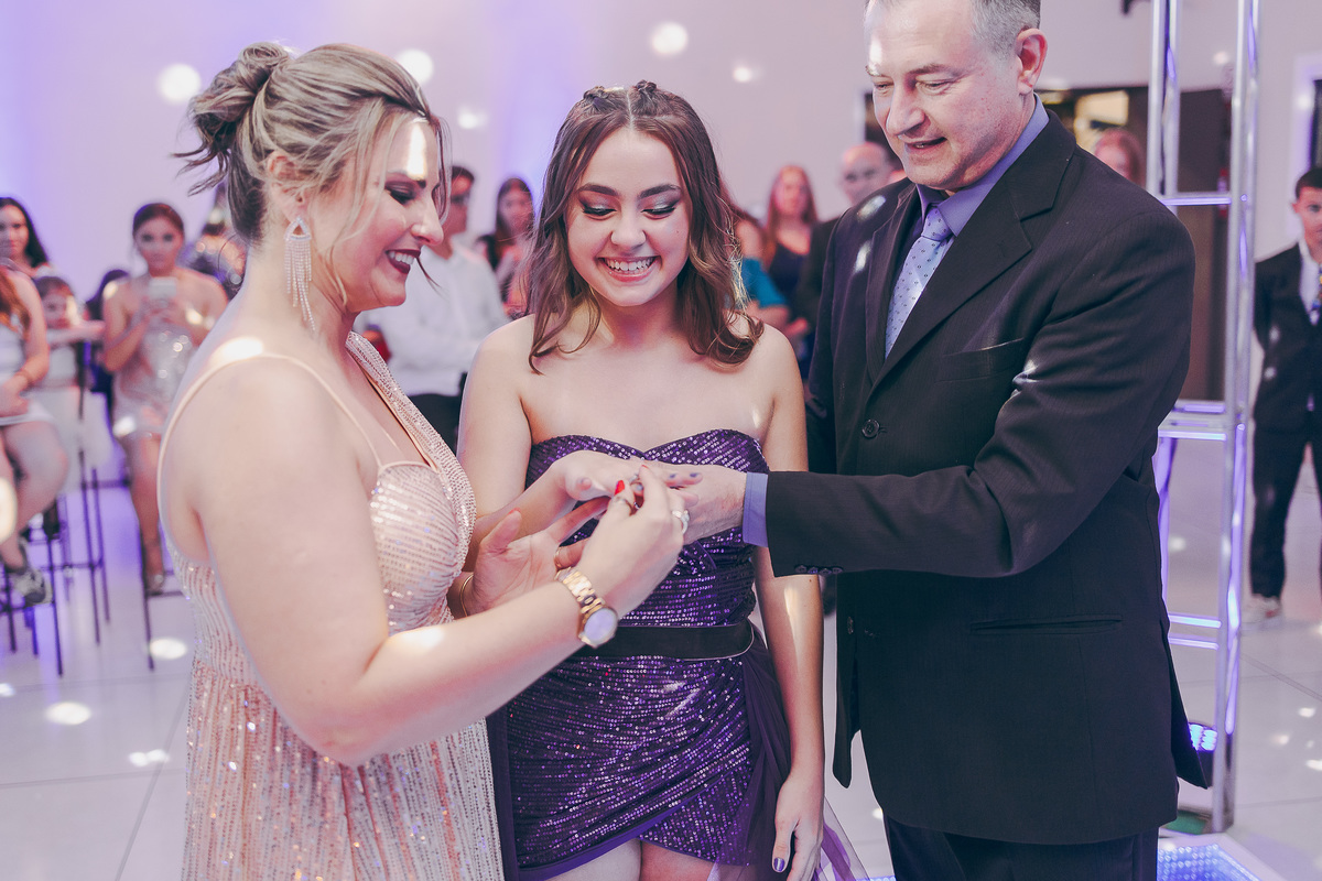 fotografo pelotas, fabiano rosa, festa  15 anos, xv anos, Sant Helena, estúdio fotografico, moda, vestido 15 anos, festa 15 , ensaio street, blogueira, debutante, festa, evento, make, maquiagem, festa, xv anos pelotas, making , vestido vinho, bordo