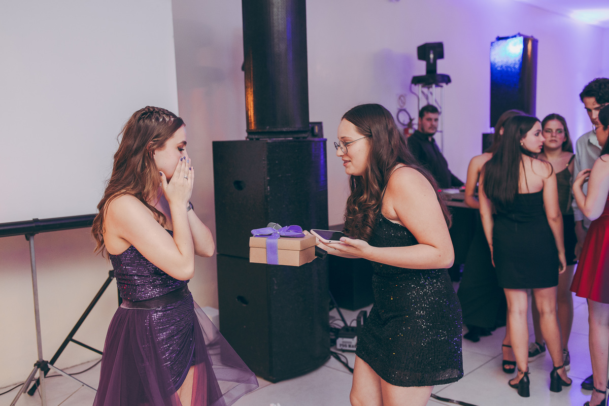 fotografo pelotas, fabiano rosa, festa  15 anos, xv anos, Sant Helena, estúdio fotografico, moda, vestido 15 anos, festa 15 , ensaio street, blogueira, debutante, festa, evento, make, maquiagem, festa, xv anos pelotas, making , vestido vinho, bordo