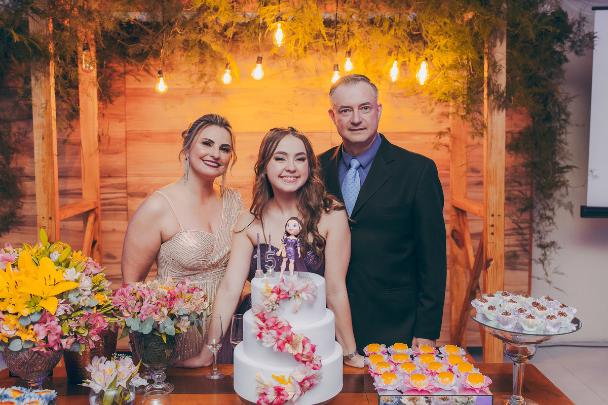 fotografo pelotas, fabiano rosa, festa  15 anos, xv anos, Sant Helena, estúdio fotografico, moda, vestido 15 anos, festa 15 , ensaio street, blogueira, debutante, festa, evento, make, maquiagem, festa, xv anos pelotas, making , vestido vinho, bordo