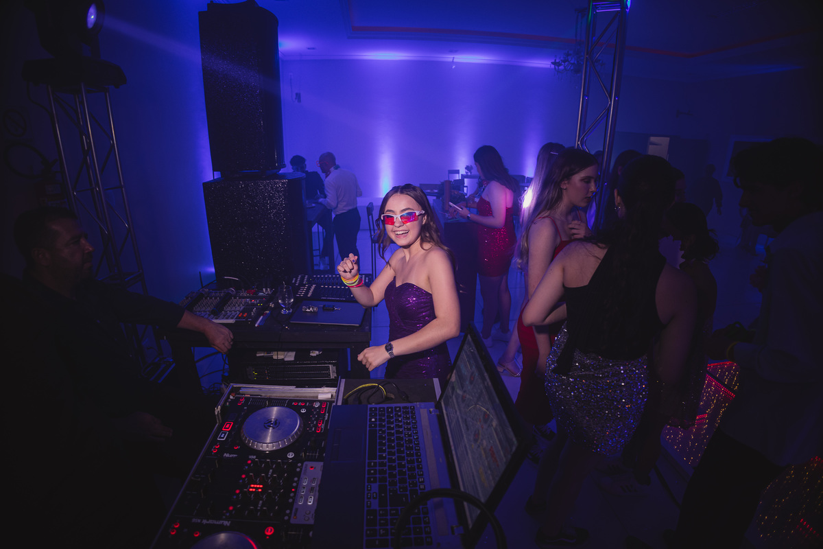 fotografo pelotas, fabiano rosa, festa  15 anos, xv anos, Sant Helena, estúdio fotografico, moda, vestido 15 anos, festa 15 , ensaio street, blogueira, debutante, festa, evento, make, maquiagem, festa, xv anos pelotas, making , vestido vinho, bordo