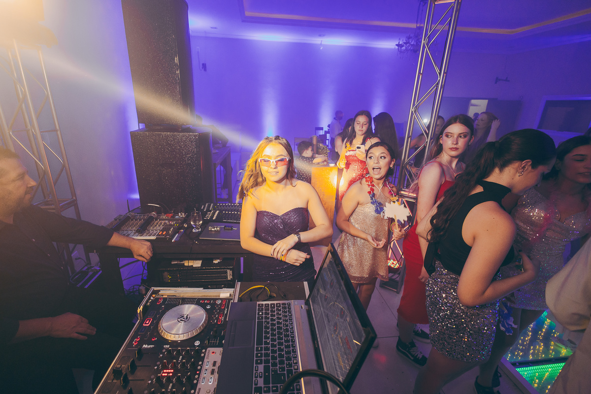 fotografo pelotas, fabiano rosa, festa  15 anos, xv anos, Sant Helena, estúdio fotografico, moda, vestido 15 anos, festa 15 , ensaio street, blogueira, debutante, festa, evento, make, maquiagem, festa, xv anos pelotas, making , vestido vinho, bordo