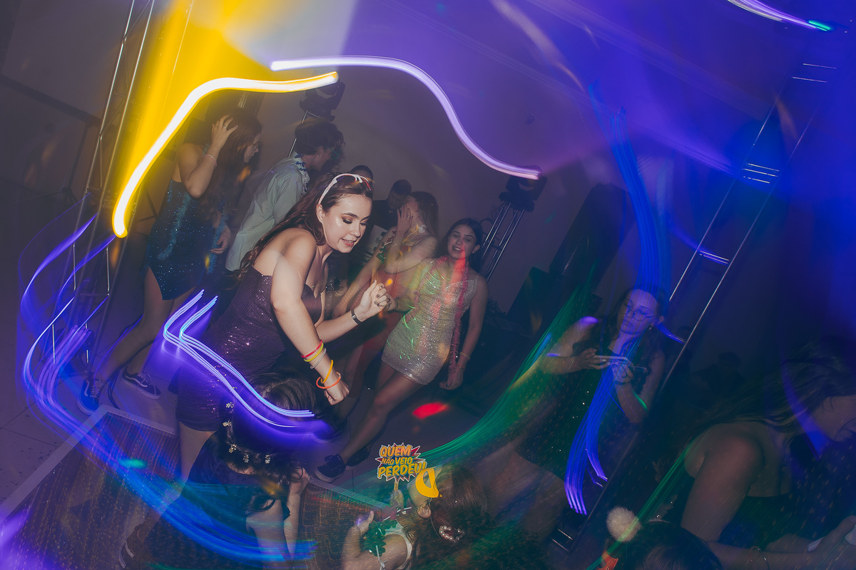 fotografo pelotas, fabiano rosa, festa  15 anos, xv anos, Sant Helena, estúdio fotografico, moda, vestido 15 anos, festa 15 , ensaio street, blogueira, debutante, festa, evento, make, maquiagem, festa, xv anos pelotas, making , vestido vinho, bordo