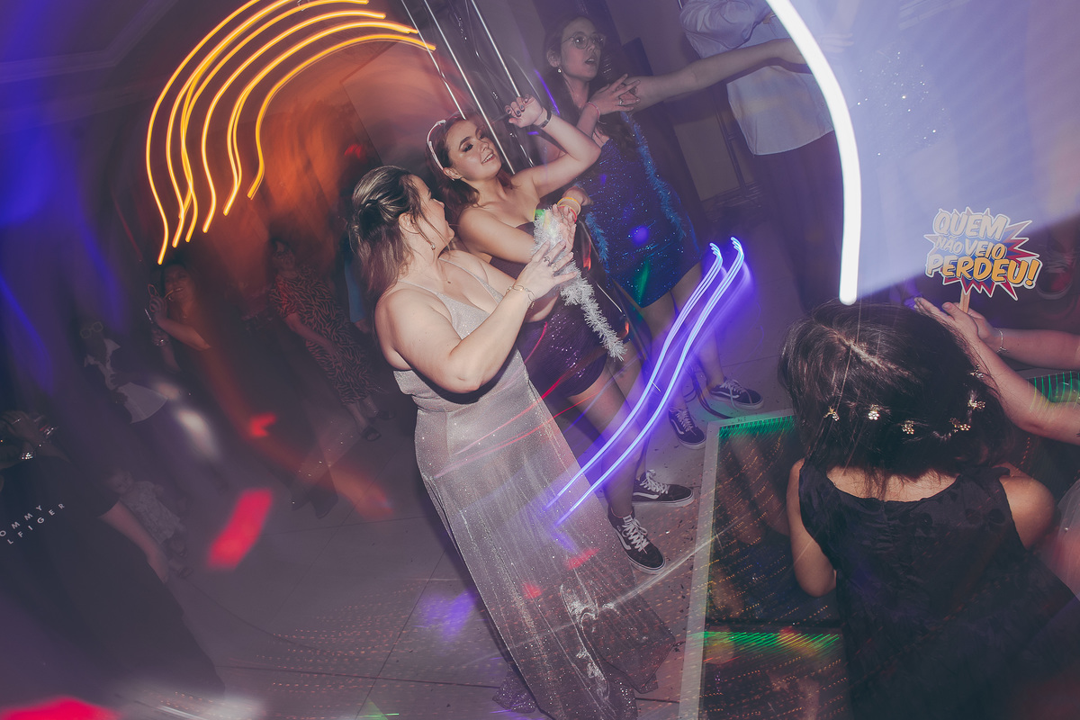 fotografo pelotas, fabiano rosa, festa  15 anos, xv anos, Sant Helena, estúdio fotografico, moda, vestido 15 anos, festa 15 , ensaio street, blogueira, debutante, festa, evento, make, maquiagem, festa, xv anos pelotas, making , vestido vinho, bordo