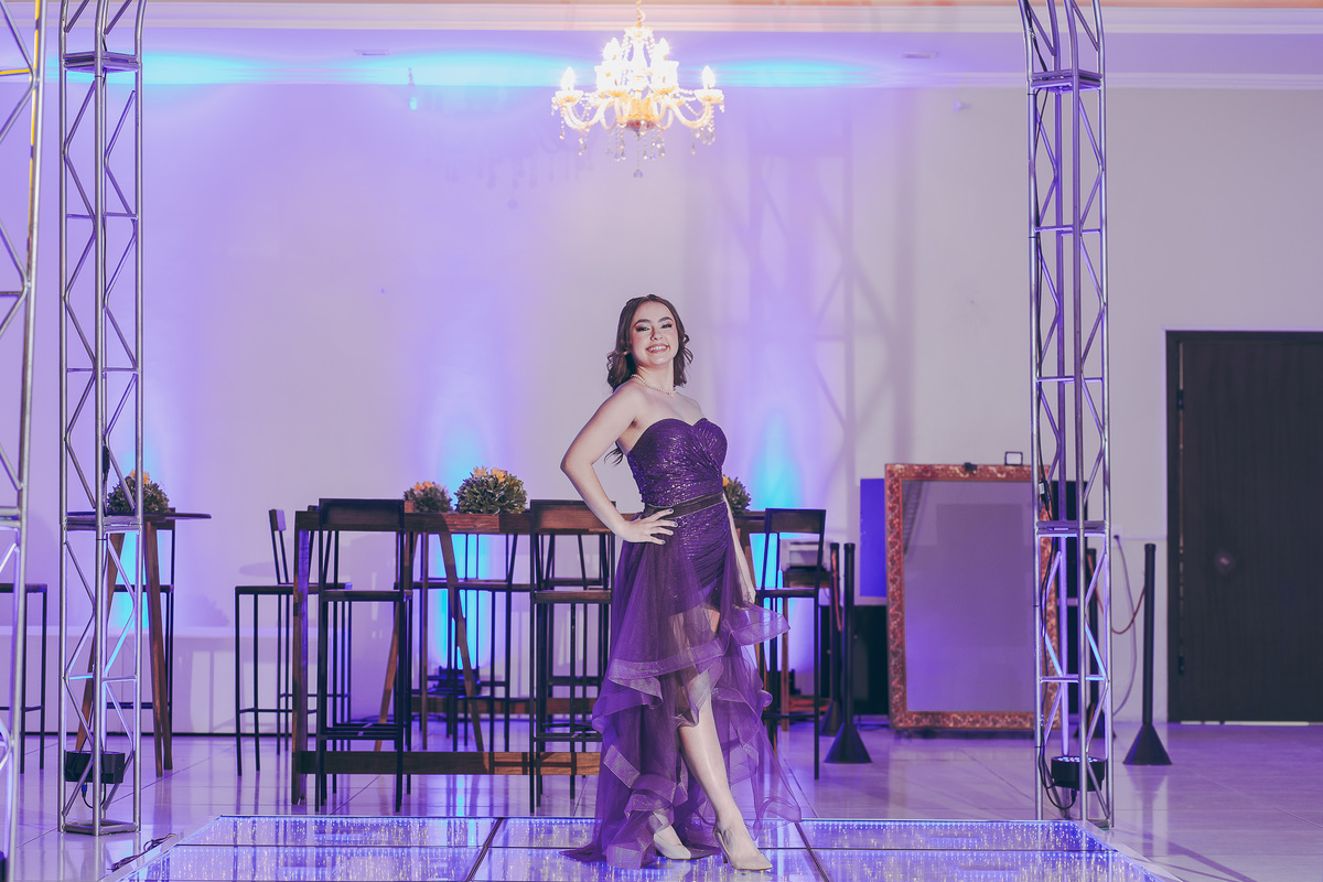 fotografo pelotas, fabiano rosa, festa  15 anos, xv anos, Sant Helena, estúdio fotografico, moda, vestido 15 anos, festa 15 , ensaio street, blogueira, debutante, festa, evento, make, maquiagem, festa, xv anos pelotas, making , vestido vinho, bordo