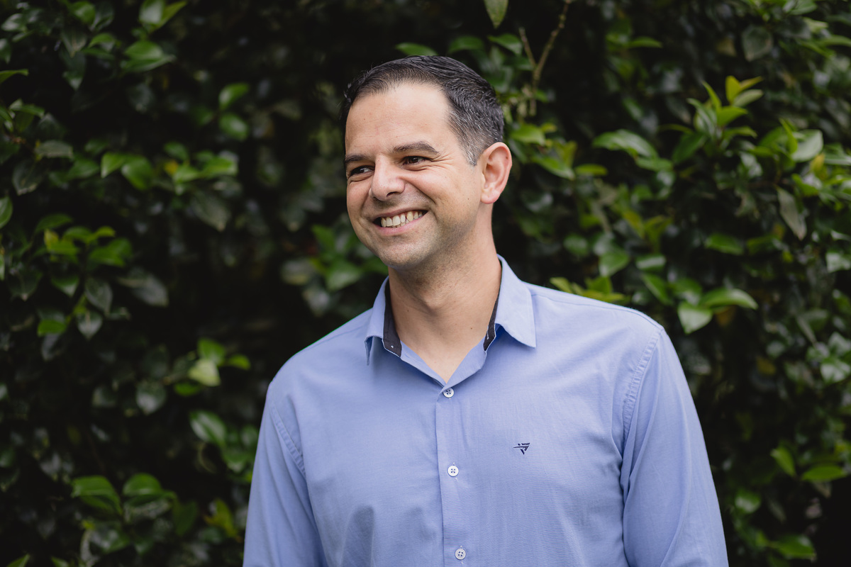 ensaio de casal, dia, noite, luzes, rustico, pelotas, satolep, fotógrafo de casamento, fotógrafo de ensaios, ensaio no campo, chacara fiss, diurno, noturno, casamento, ensaio externo, sol, chuva, lua, ensaio lâmpadas, lago, grama, casamento no campo
