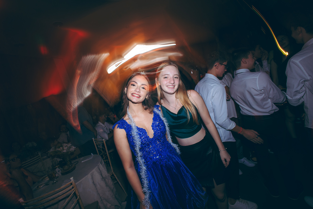 fotografo pelotas, fabiano rosa, festa  15 anos, xv anos, Espaço Eventos, estúdio fotografico, moda, vestido 15 anos, festa 15 , ensaio street, blogueira, debutante, festa, evento, make, maquiagem, festa, xv anos pelotas, making , vestido azul, dourado