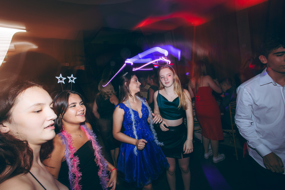 fotografo pelotas, fabiano rosa, festa  15 anos, xv anos, Espaço Eventos, estúdio fotografico, moda, vestido 15 anos, festa 15 , ensaio street, blogueira, debutante, festa, evento, make, maquiagem, festa, xv anos pelotas, making , vestido azul, dourado