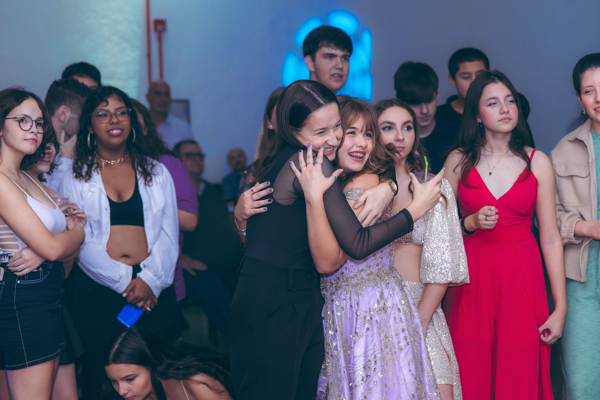 fotografo pelotas, fabiano rosa, festa  15 anos, xv anos, cabos e soldados, estúdio fotografico, moda, vestido 15 anos, festa 15 , ensaio street, blogueira, debutante, festa, evento, make, maquiagem, festa, xv anos pelotas, decoração, vestido vinho, bordo