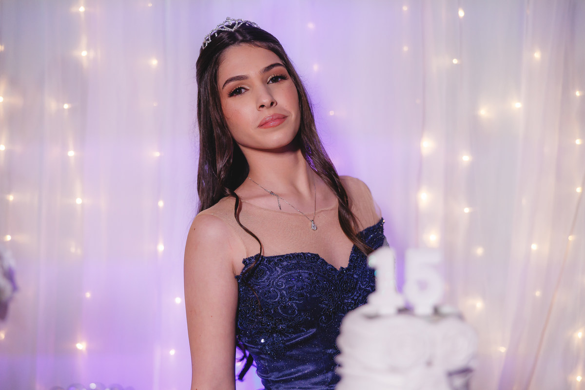 fotografo pelotas, fabiano rosa, festa  15 anos, xv anos, Salão Bamboo, estúdio fotografico, moda, vestido 15 anos, festa 15 , influencer, debutante, festa, evento, make, maquiagem, xv anos pelotas, making , vestido bordo, decoração 15 anos, pista, video