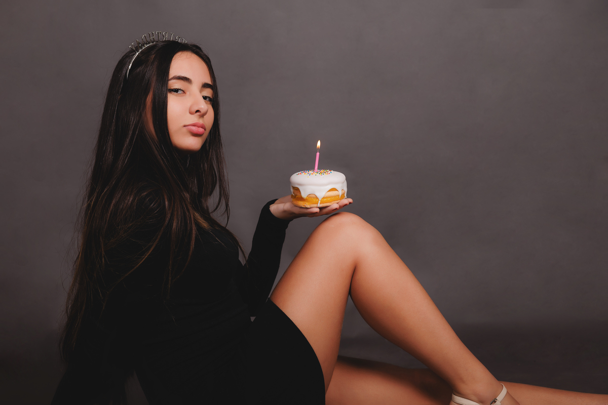 fotografo pelotas, fabiano rosa, ensaio  15 anos, teatro guarani, estúdio fotografico, moda, vestido vermelho, festa 15 , ensaio teatro, modelo , debutante, festa, evento, make, maquiagem festa, xv anos pelotas, satolep, fotos de 15 anos, ensaio teatro