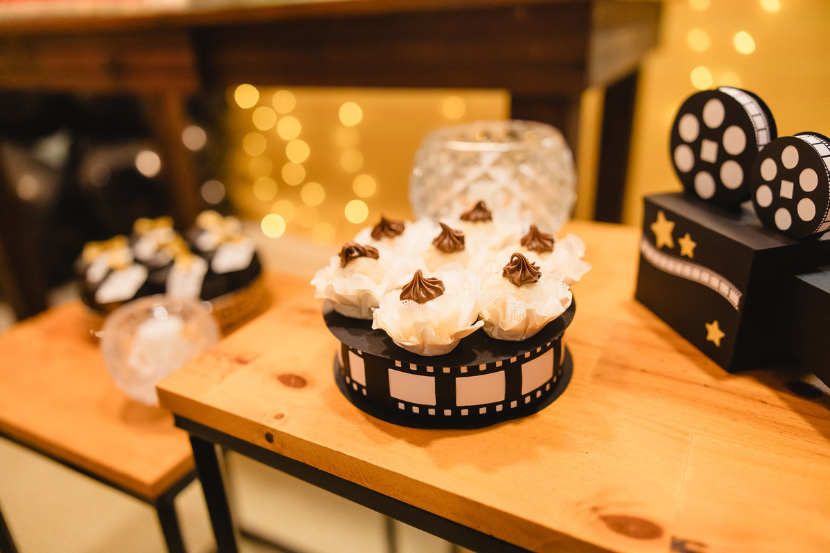 fotografo pelotas, fabiano rosa, ensaio  15 anos, xv anos, las Palmas, estúdio fotografico, moda, vestido 15 anos, festa 15 , ensaio street, blogueira, influencer, debutante, festa, evento, make, maquiagem, festa, 15 anos pelotas, making , vestido dourado