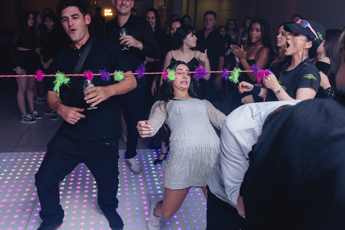 fotografo pelotas, fabiano rosa, ensaio  15 anos, xv anos, las Palmas, estúdio fotografico, moda, vestido 15 anos, festa 15 , ensaio street, blogueira, influencer, debutante, festa, evento, make, maquiagem, festa, 15 anos pelotas, making , vestido dourado