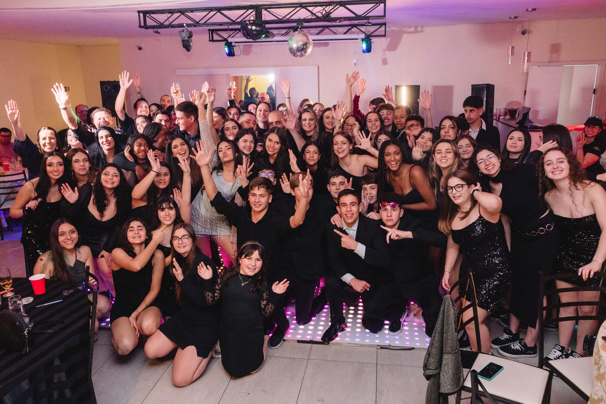 fotografo pelotas, fabiano rosa, ensaio  15 anos, xv anos, las Palmas, estúdio fotografico, moda, vestido 15 anos, festa 15 , ensaio street, blogueira, influencer, debutante, festa, evento, make, maquiagem, festa, 15 anos pelotas, making , vestido dourado