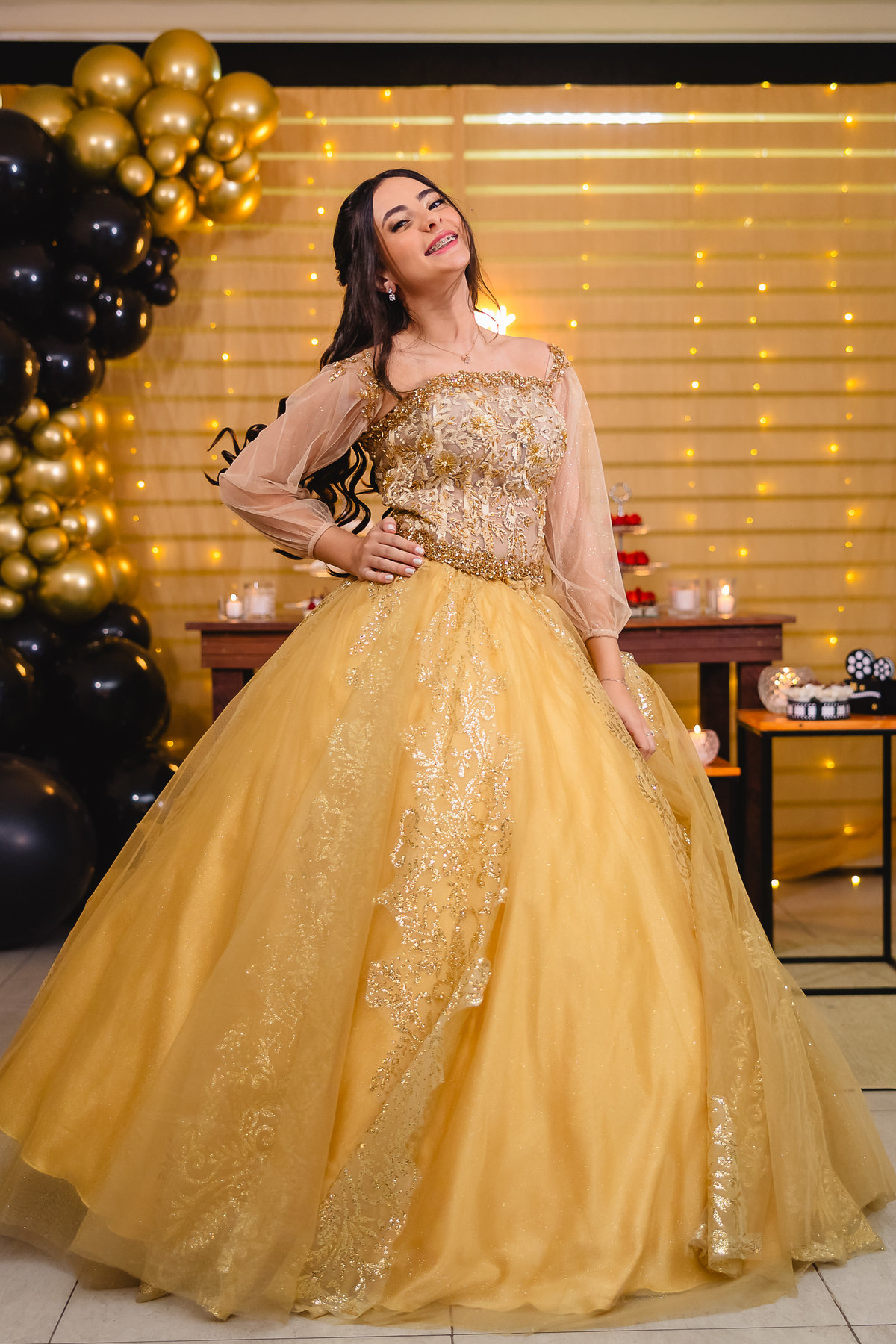 fotografo pelotas, fabiano rosa, ensaio  15 anos, xv anos, las Palmas, estúdio fotografico, moda, vestido 15 anos, festa 15 , ensaio street, blogueira, influencer, debutante, festa, evento, make, maquiagem, festa, 15 anos pelotas, making , vestido dourado