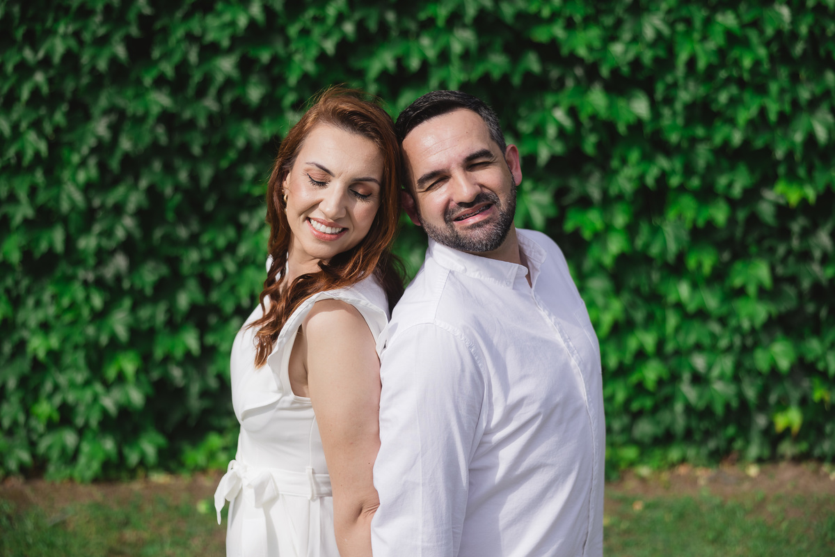 ensaio de casal, dia, noite, luzes, praia do laranjal, pelotas, satolep, fotógrafo de casamento, fotógrafo de ensaios, las acacias, parque una, diurno, noturno, casamento, ensaio externo, sol, chuva, lua, ensaio lâmpadas, lago, grama, casamento no campo