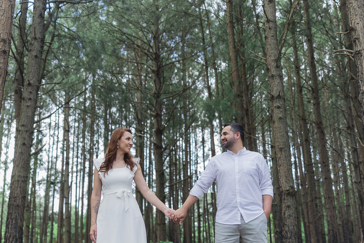 ensaio de casal, dia, noite, luzes, praia do laranjal, pelotas, satolep, fotógrafo de casamento, fotógrafo de ensaios, las acacias, parque una, diurno, noturno, casamento, ensaio externo, sol, chuva, lua, ensaio lâmpadas, lago, grama, casamento no campo