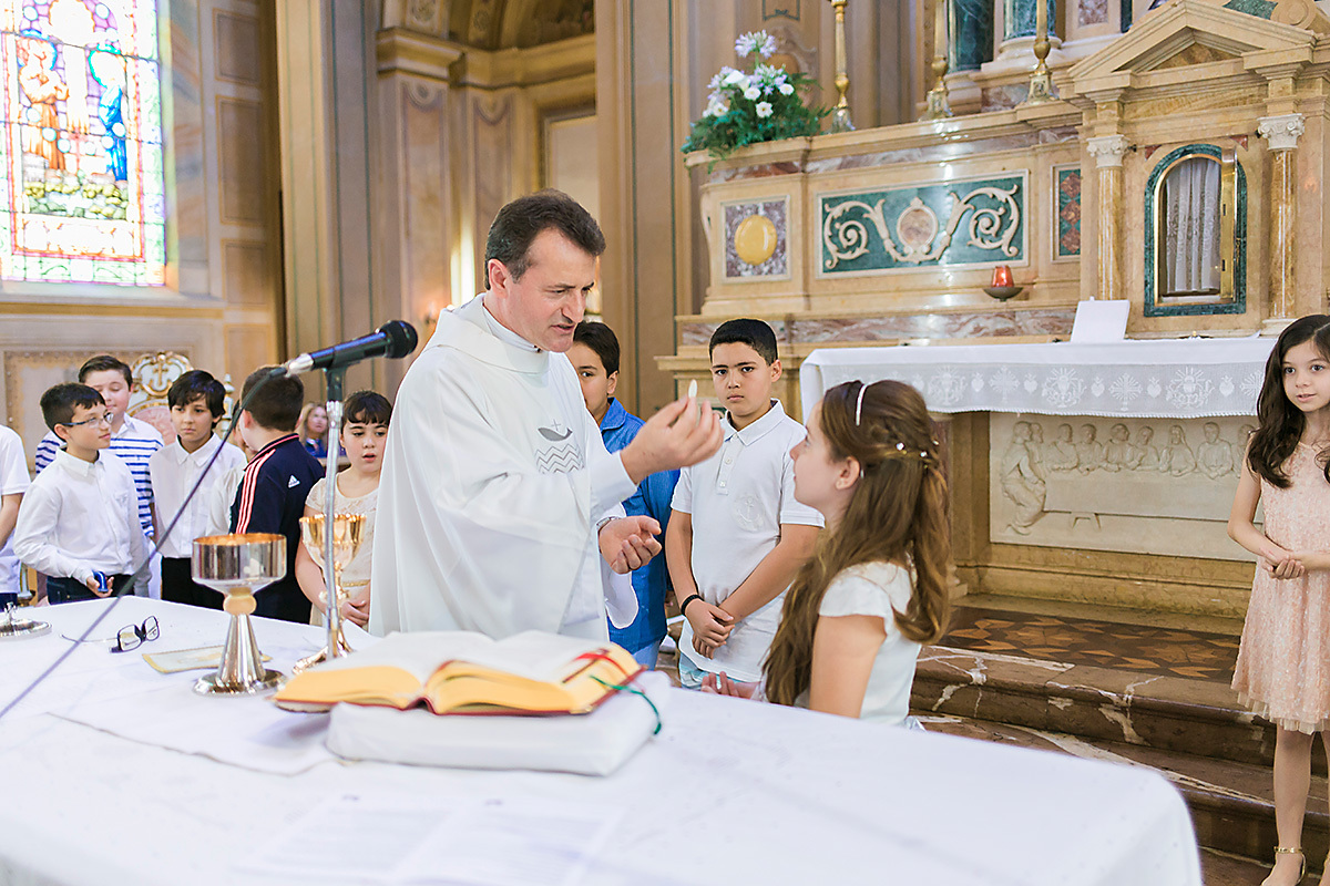 1 comunhão, amor, bolo, Catedral, Charqueadas, comemoração, DECORAÇÃO, doces,festa, fotografia, fotografia de família, igreja, infantil, linda, menina, mesa decorada, pelotas, princesa, quinta dom manoel, religião, são francisco de paula, vestido