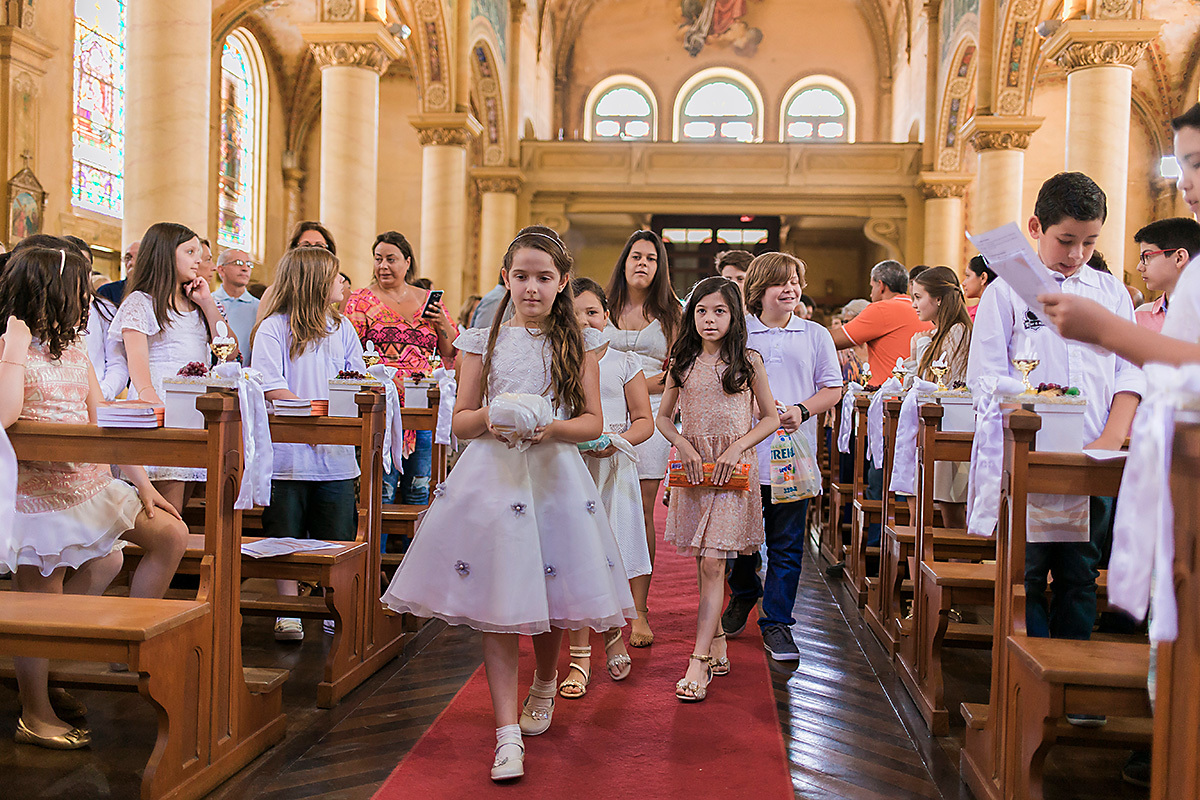 1 comunhão, amor, bolo, Catedral, Charqueadas, comemoração, DECORAÇÃO, doces,festa, fotografia, fotografia de família, igreja, infantil, linda, menina, mesa decorada, pelotas, princesa, quinta dom manoel, religião, são francisco de paula, vestido