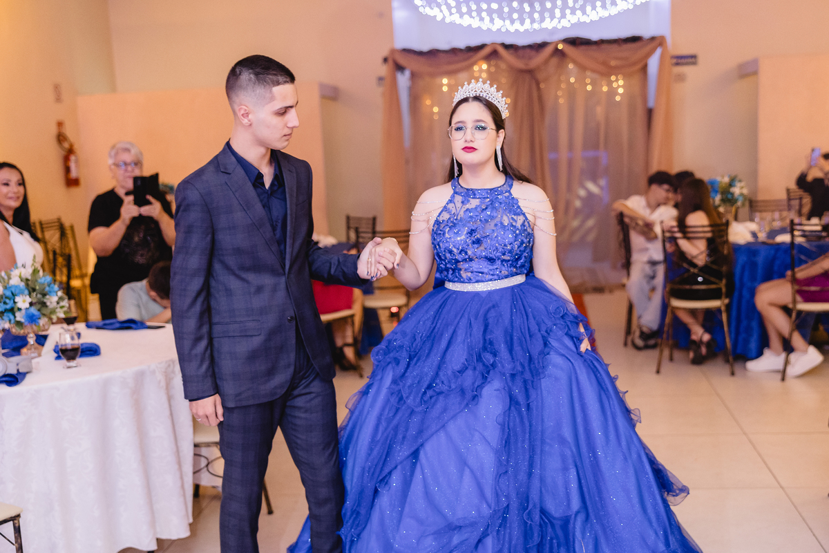 fotografo pelotas, fabiano rosa, festa  15 anos, xv anos, Sant Helena, estúdio fotografico, moda, vestido 15 anos, festa 15 , ensaio street, blogueira, debutante, festa, evento, make, maquiagem, festa, xv anos pelotas, making , vestido AZUL, lilas