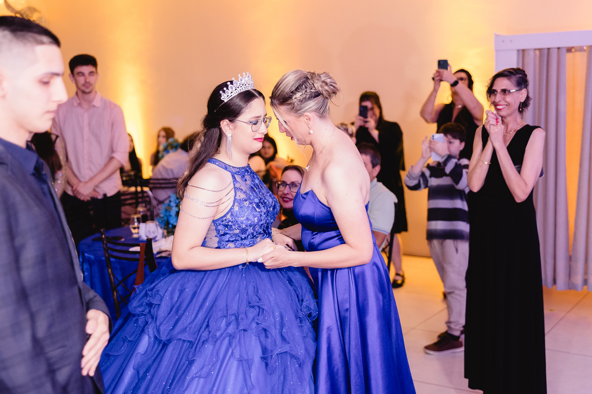 fotografo pelotas, fabiano rosa, festa  15 anos, xv anos, Sant Helena, estúdio fotografico, moda, vestido 15 anos, festa 15 , ensaio street, blogueira, debutante, festa, evento, make, maquiagem, festa, xv anos pelotas, making , vestido AZUL, lilas