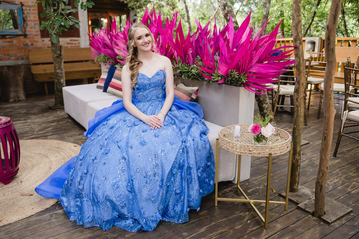 fotografo pelotas, fabiano rosa, festa de 15 anos, xv anos, chácara família fiss, estúdio fotografico, moda, vestido 15 anos, festa 15 , ensaio natureza, modelo , debutante, festa, evento, make, maquiagem, vestido azul 15 pelotas, satolep, book de 15 anos