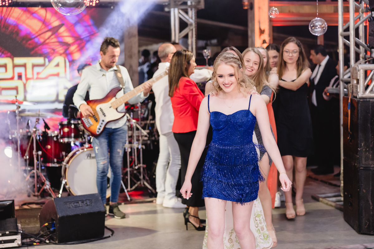 fotografo pelotas, fabiano rosa, festa de 15 anos, xv anos, chácara família fiss, estúdio fotografico, moda, vestido 15 anos, festa 15 , ensaio natureza, modelo , debutante, festa, evento, make, maquiagem, vestido azul 15 pelotas, satolep, book de 15 anos