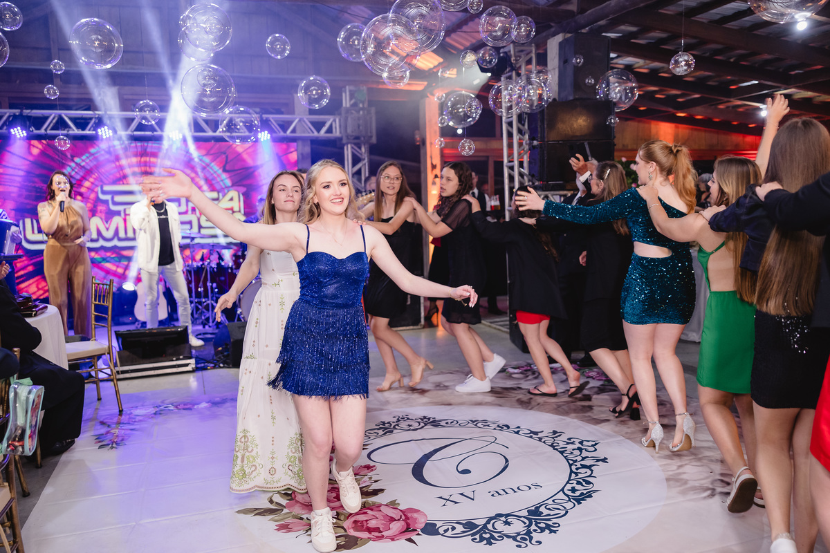 fotografo pelotas, fabiano rosa, festa de 15 anos, xv anos, chácara família fiss, estúdio fotografico, moda, vestido 15 anos, festa 15 , ensaio natureza, modelo , debutante, festa, evento, make, maquiagem, vestido azul 15 pelotas, satolep, book de 15 anos