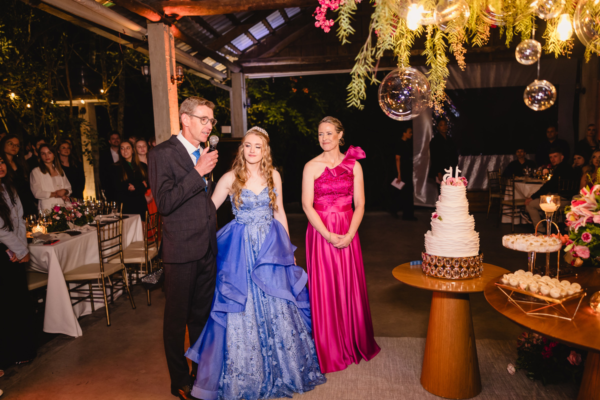 fotografo pelotas, fabiano rosa, festa de 15 anos, xv anos, chácara família fiss, estúdio fotografico, moda, vestido 15 anos, festa 15 , ensaio natureza, modelo , debutante, festa, evento, make, maquiagem, vestido azul 15 pelotas, satolep, book de 15 anos