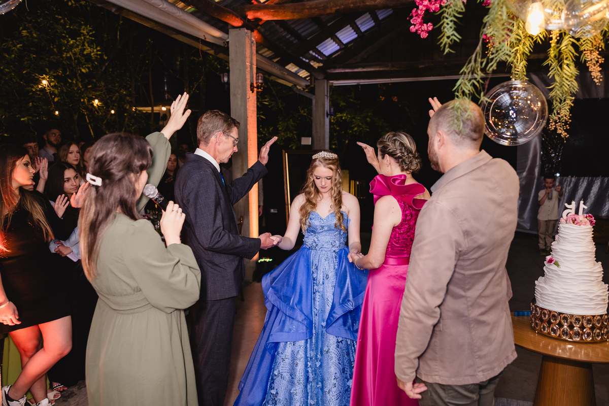 fotografo pelotas, fabiano rosa, festa de 15 anos, xv anos, chácara família fiss, estúdio fotografico, moda, vestido 15 anos, festa 15 , ensaio natureza, modelo , debutante, festa, evento, make, maquiagem, vestido azul 15 pelotas, satolep, book de 15 anos