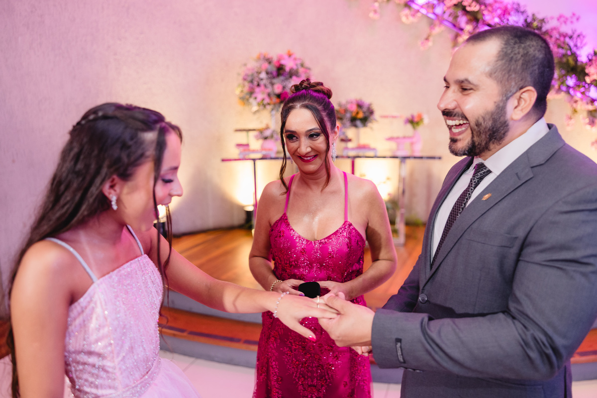 fotografo pelotas, fabiano rosa, festa  15 anos, san sebastian, estúdio fotografico, vestido 15 anos, Vestido rosa, festa 15 , ensaio, blogueira, blog, influencer, modelo , debutante, festa, evento, make, maquiagem festa, 15 anos pelotas, satolep