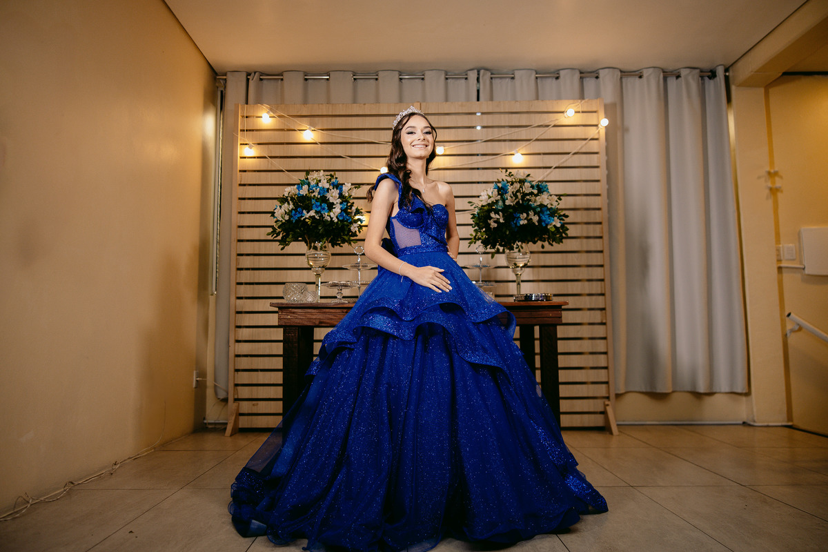 fotografo pelotas, fabiano rosa, ensaio  15 anos, 15 anos, las Palmas, estúdio fotografico, moda, vestido 15 anos, festa 15 , ensaio street, blogueira, influencer, debutante, festa, evento, make, maquiagem, festa, 15 anos pelotas, maquiagem , vestido azul