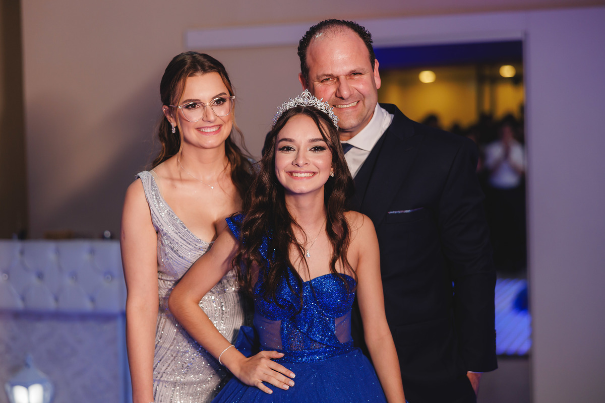 fotografo pelotas, fabiano rosa, ensaio  15 anos, 15 anos, las Palmas, estúdio fotografico, moda, vestido 15 anos, festa 15 , ensaio street, blogueira, influencer, debutante, festa, evento, make, maquiagem, festa, 15 anos pelotas, maquiagem , vestido azul