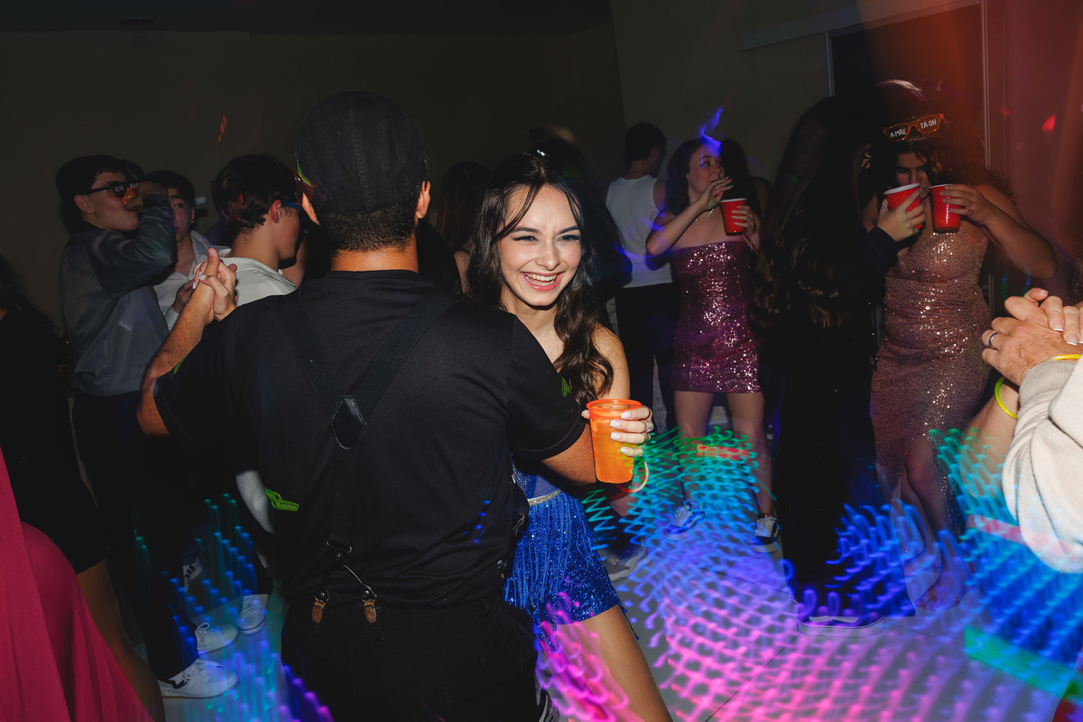 fotografo pelotas, fabiano rosa, ensaio  15 anos, 15 anos, las Palmas, estúdio fotografico, moda, vestido 15 anos, festa 15 , ensaio street, blogueira, influencer, debutante, festa, evento, make, maquiagem, festa, 15 anos pelotas, maquiagem , vestido azul