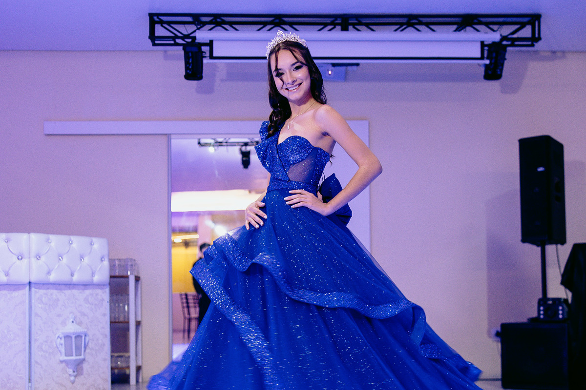 fotografo pelotas, fabiano rosa, ensaio  15 anos, 15 anos, las Palmas, estúdio fotografico, moda, vestido 15 anos, festa 15 , ensaio street, blogueira, influencer, debutante, festa, evento, make, maquiagem, festa, 15 anos pelotas, maquiagem , vestido azul