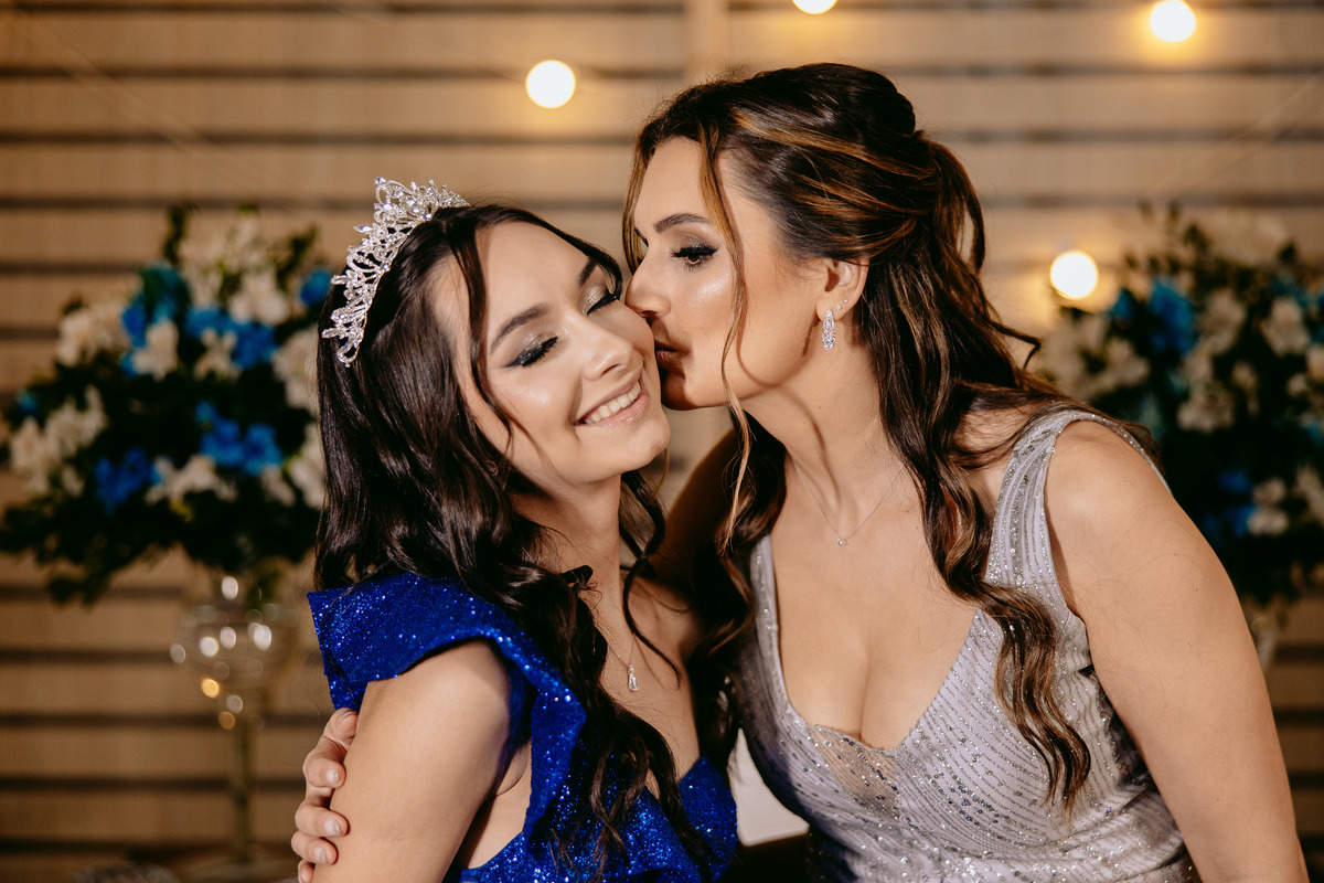 fotografo pelotas, fabiano rosa, ensaio  15 anos, 15 anos, las Palmas, estúdio fotografico, moda, vestido 15 anos, festa 15 , ensaio street, blogueira, influencer, debutante, festa, evento, make, maquiagem, festa, 15 anos pelotas, maquiagem , vestido azul