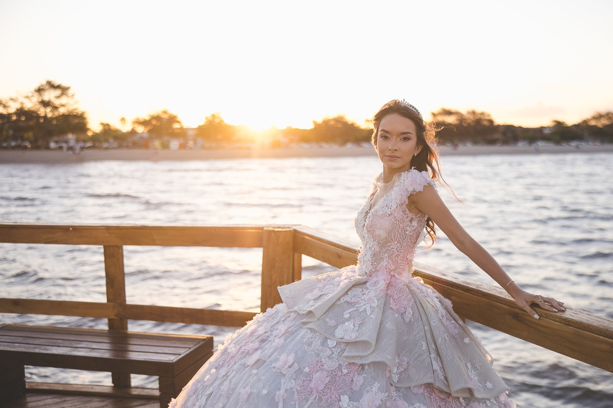 fotografo pelotas, fabiano rosa, ensaio  15 anos, charqueadas, estúdio fotográfico, moda, vestido 15 anos, festa 15 , ensaio street, baronesa pelotas, modelo , debutante, evento, make, maquiagem festa, 15 anos pelotas, satolep, book de 15, vestido rosa