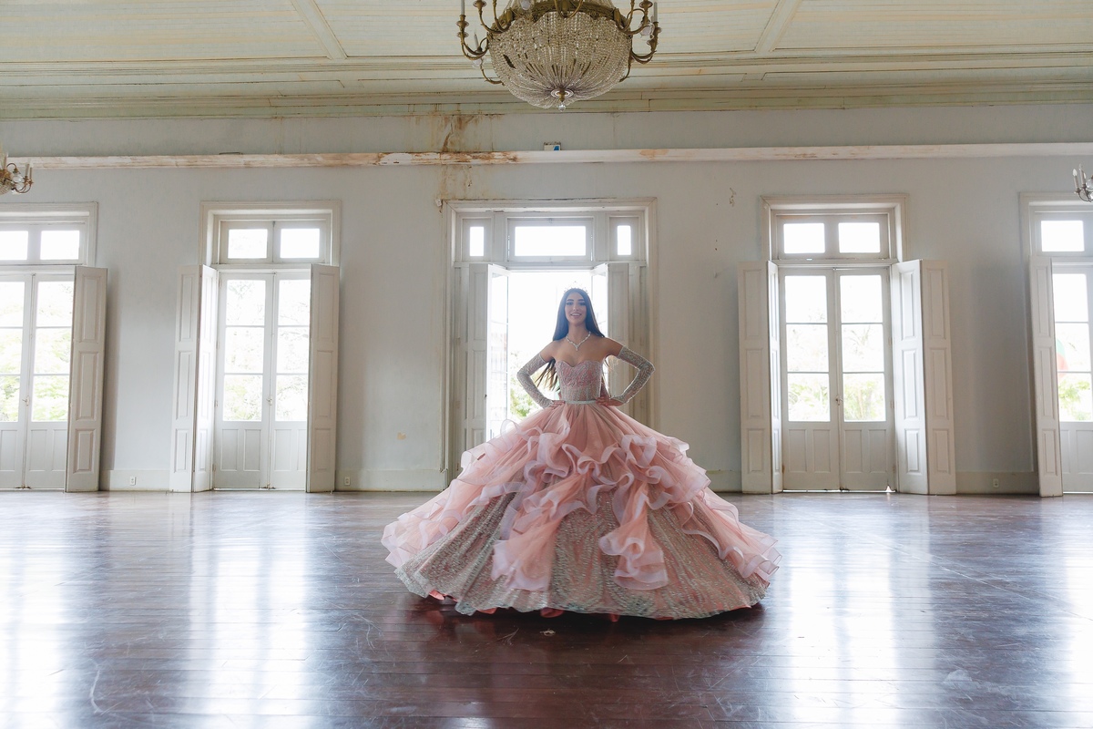 fotografo pelotas, fabiano rosa, ensaio  15 anos,  chácara família fiss, estúdio fotografico, moda, vestido 15 anos, festa 15 , ensaio natureza, modelo , debutante, festa, evento, make, maquiagem festa, 15 anos pelotas, satolep, , vestido rosa, biblioteca